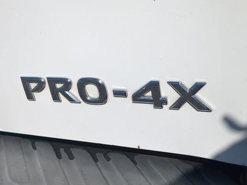 Used 2016 Nissan Frontier PRO-4X w/ Pro-4x Luxury Package image 10