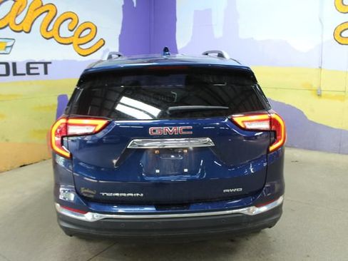 Used 2023 GMC Terrain SLT w/ Tech Package AWD/4WD image 7