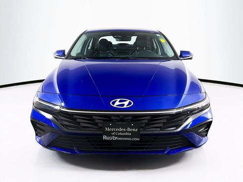 Used 2024 Hyundai Elantra Limited FWD image 2