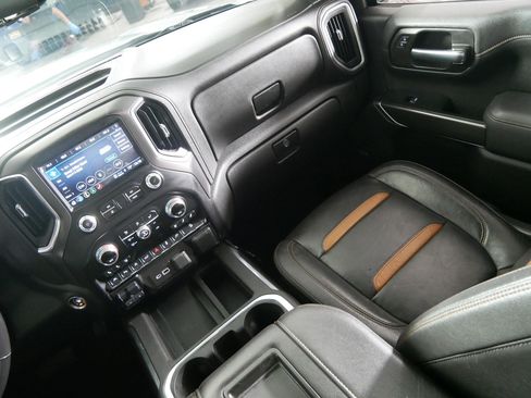 Used 2021 GMC Sierra 1500 AT4 w/ AT4 Premium Package AWD/4WD image 11