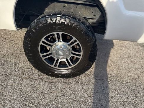 Used 2013 Ford F250 Platinum w/ FX4 Off Road Pkg image 27