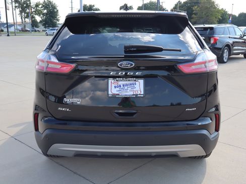 Used 2024 Ford Edge SEL w/ Convenience Package AWD/4WD image 6