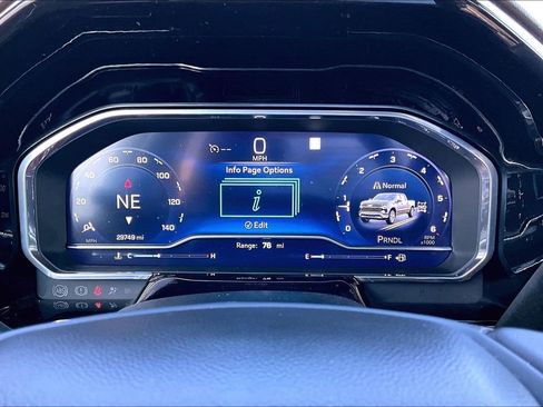 Used 2022 Chevrolet Silverado 1500 LT image 10