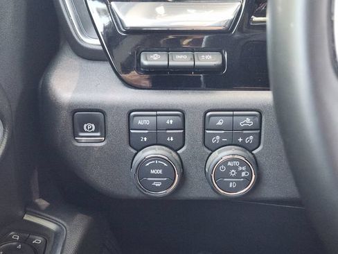 Used 2025 Chevrolet Silverado 2500 LTZ w/ LTZ Premium Texas Edition AWD/4WD image 23