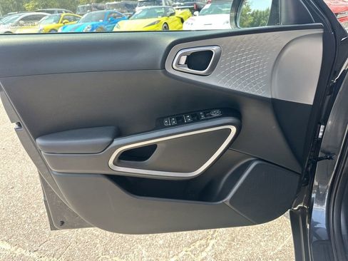 Used 2024 Kia Soul LX w/ Option Group 015 image 20