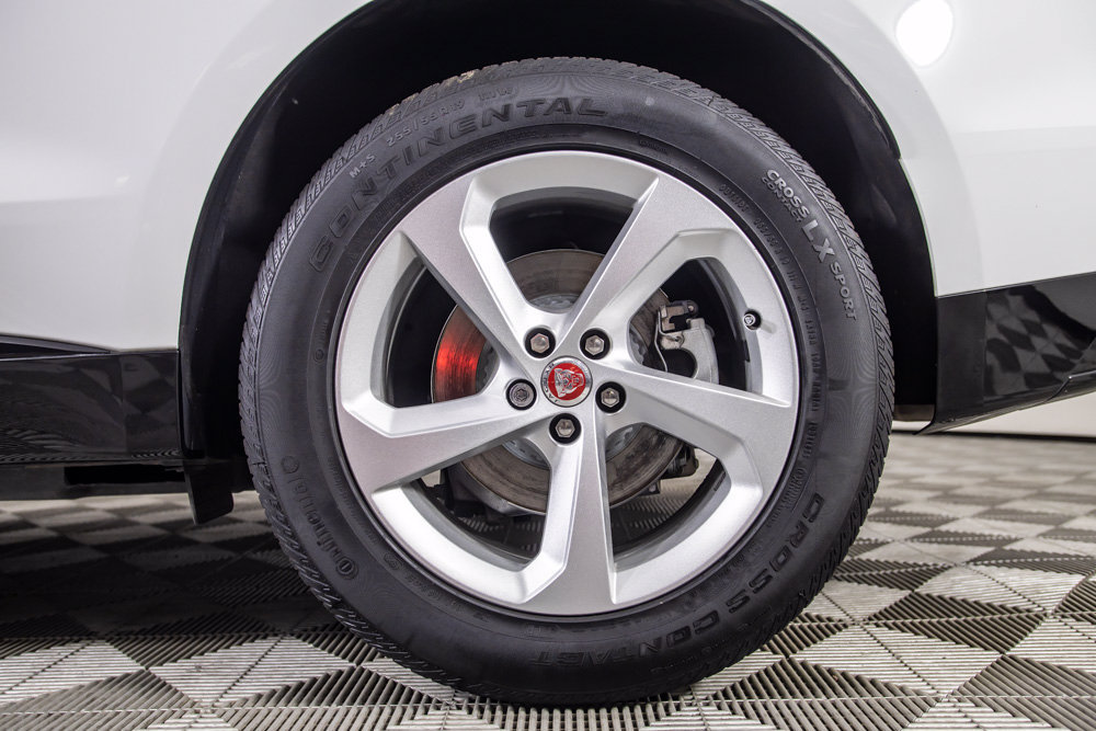 Used 2023 Jaguar F-PACE S AWD/4WD image 40