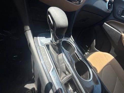Used 2023 Chevrolet Equinox Premier FWD image 13