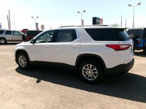 Used 2021 Chevrolet Traverse LT w/ LPO, Cargo Package AWD/4WD image 11