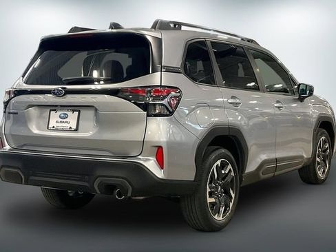 Used 2025 Subaru Forester Limited AWD/4WD image 13