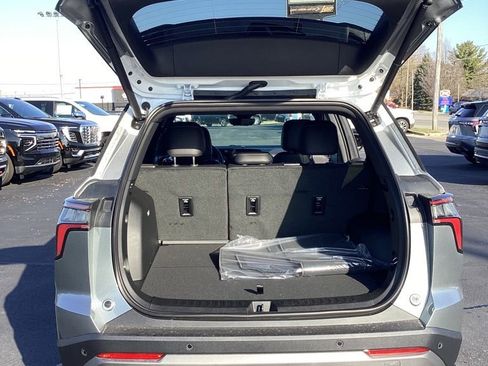 New 2026 Chevrolet Equinox LT w/ Convenience Package II image 34