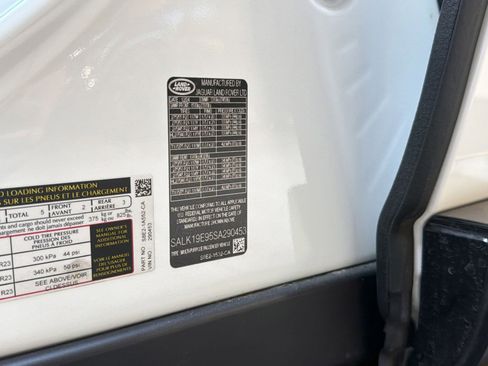 Used 2025 Land Rover Range Rover Autobiography AWD/4WD image 19