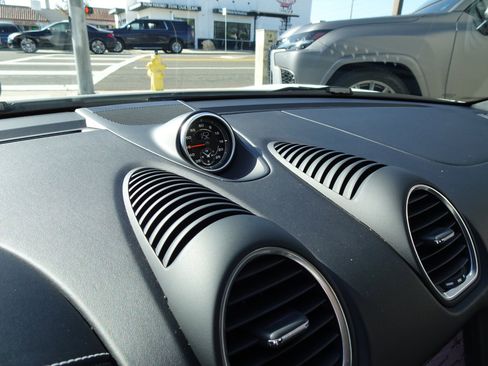 Used 2018 Porsche 718 Cayman GTS image 14