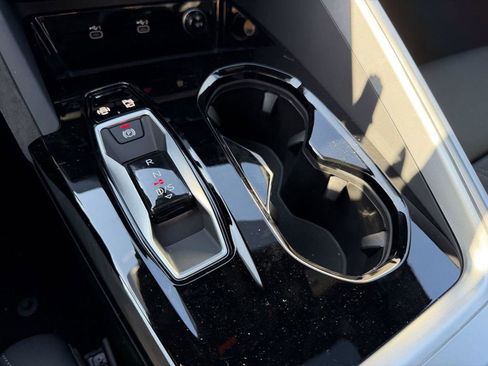 New 2025 Audi SQ5 Premium Plus AWD/4WD image 19