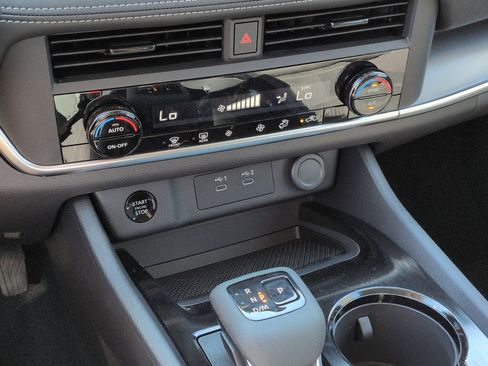 New 2026 Nissan Rogue SV FWD image 19