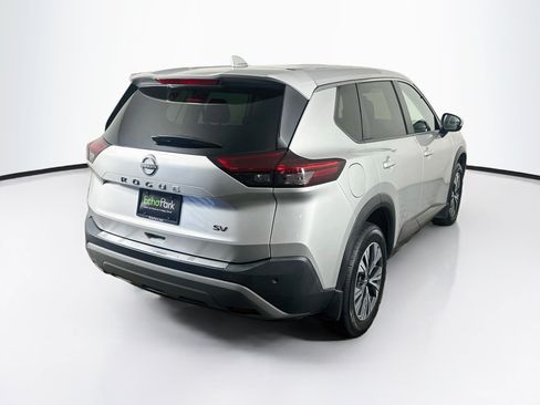 Used 2023 Nissan Rogue SV FWD image 9