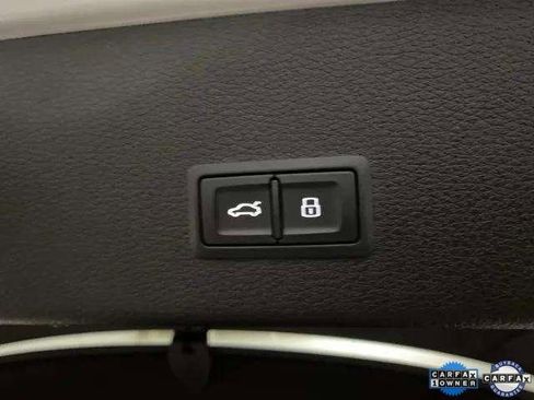 Used 2022 Audi e-tron Premium Plus w/ Premium Plus Package image 10