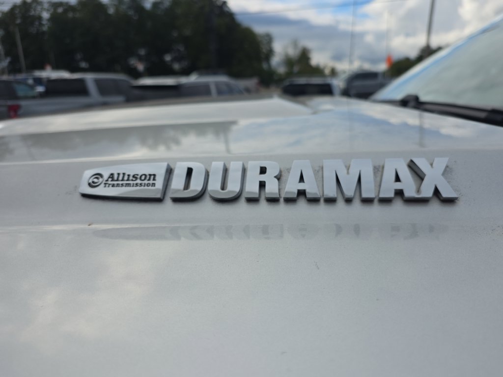 Used 2017 GMC Sierra 2500 Denali w/ Duramax Plus Package AWD/4WD image 8
