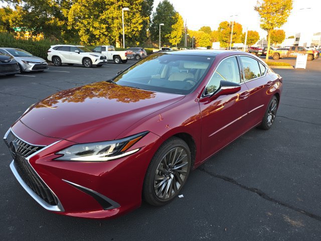 Used 2025 Lexus ES 350 Ultra Luxury FWD image 9