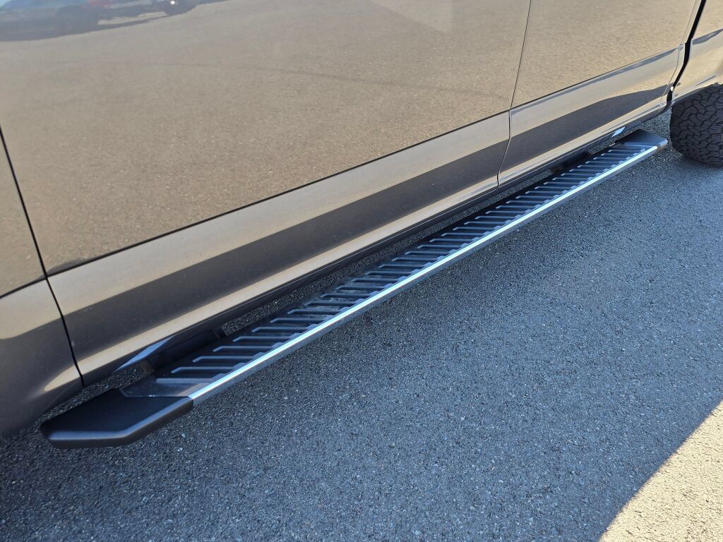 Used 2019 Ford F150 XLT w/ Equipment Group 302A Luxury AWD/4WD image 12