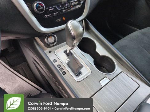 Used 2017 Nissan Murano SV FWD image 17