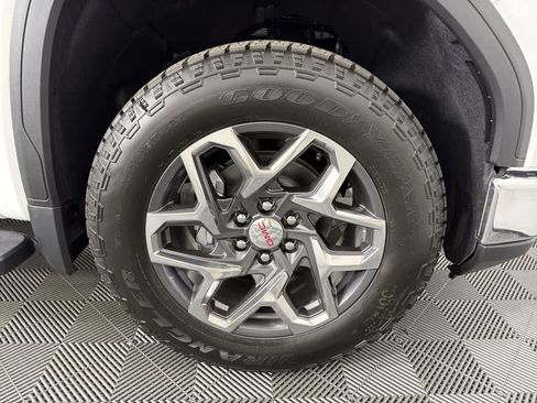New 2026 GMC Sierra 1500 SLT w/ SLT Premium Plus Package AWD/4WD image 10