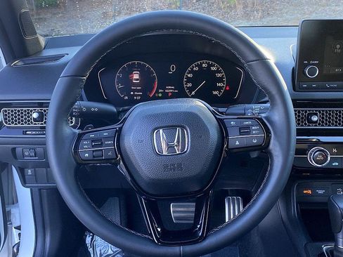 Used 2025 Honda Civic Sport image 13