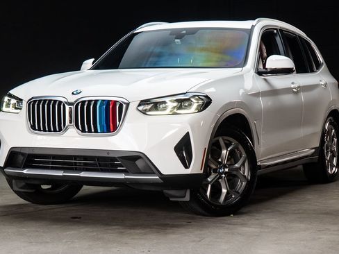 Used 2023 BMW X3 sDrive30i w/ Premium Package RWD image 2