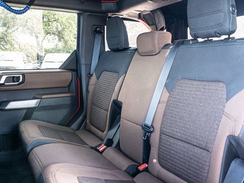 Used 2023 Ford Bronco Outer Banks image 20