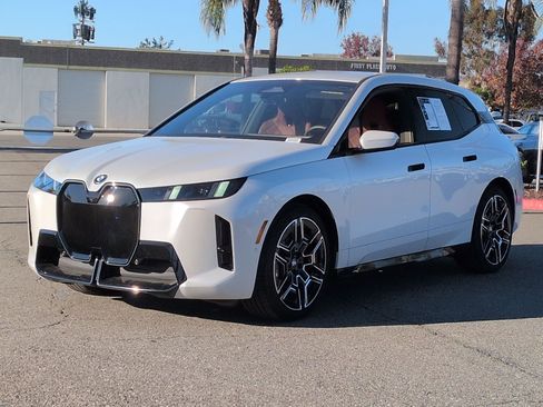 Used 2026 BMW iX xDrive45 w/ M Sport Package image 5