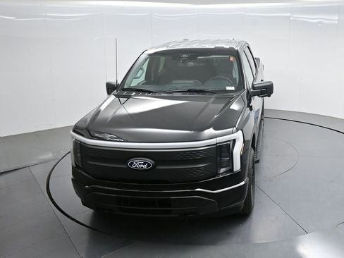 Used 2025 Ford F150 Lightning XLT image 40