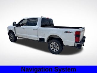 Used 2025 Ford F250 Lariat w/ Lariat Ultimate Package AWD/4WD video 3