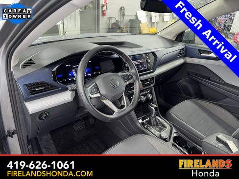 Used 2024 Volkswagen Taos SE image 14