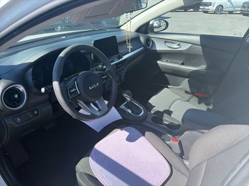 Used 2023 Kia Forte LXS image 9