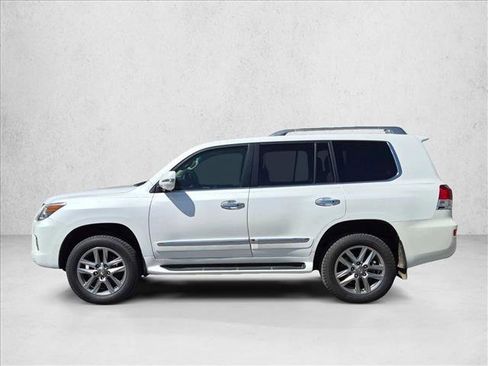 Used 2014 Lexus LX 570 4WD image 8
