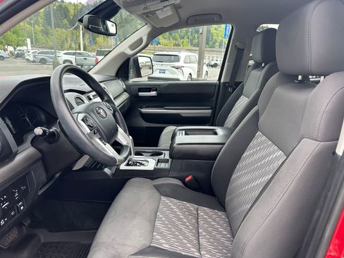 Certified 2018 Toyota Tundra SR5 w/ TRD Off Road Package AWD/4WD image 14