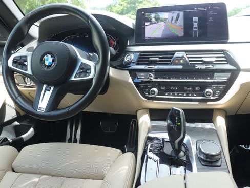 Used 2023 BMW 540i w/ M Sport Package RWD image 25