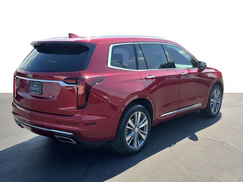Used 2020 Cadillac XT6 Premium Luxury FWD image 5