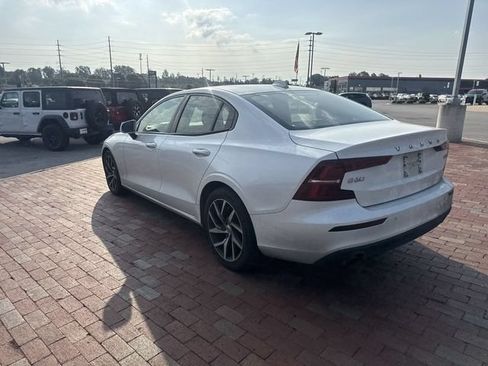 Used 2020 Volvo S60 T6 Momentum AWD/4WD image 7