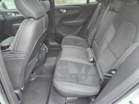 Certified 2023 Volvo C40 P8 Recharge Plus w/ Protection Package Premier AWD/4WD image 14