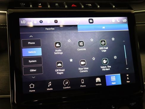 Used 2024 Jeep Grand Cherokee Limited w/ Black Appearance Package image 40