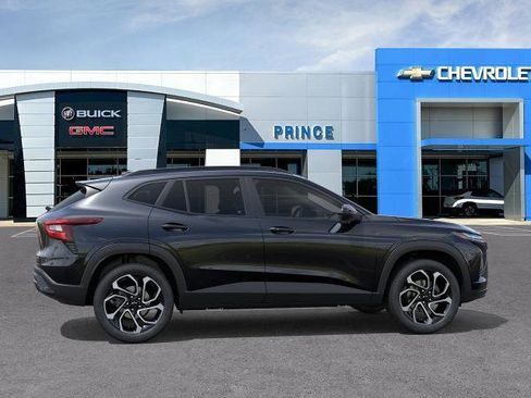 New 2026 Chevrolet Trax RS w/ Driver Confidence Package image 35