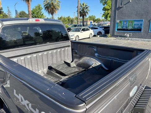 Used 2012 Ford F150 XLT w/ Trailer Tow Pkg AWD/4WD image 15