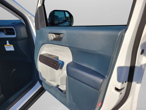 New 2026 Ford Maverick XLT image 29