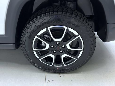 Used 2025 Jeep Compass Trailhawk AWD/4WD image 22
