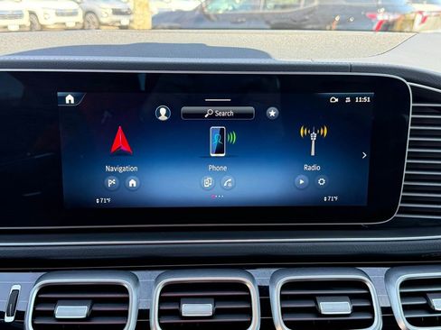 Used 2025 Mercedes-Benz GLS 580 4MATIC image 20