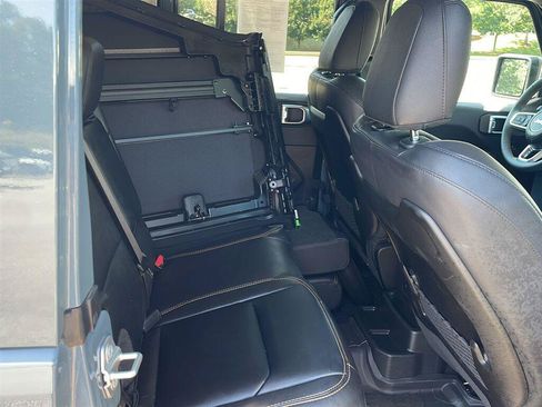 Used 2024 Jeep Wrangler Unlimited Sahara AWD/4WD image 6