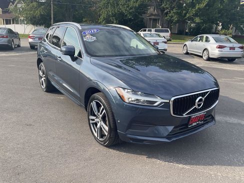 Used 2019 Volvo XC60 T6 Momentum w/ Premium Package AWD/4WD image 7