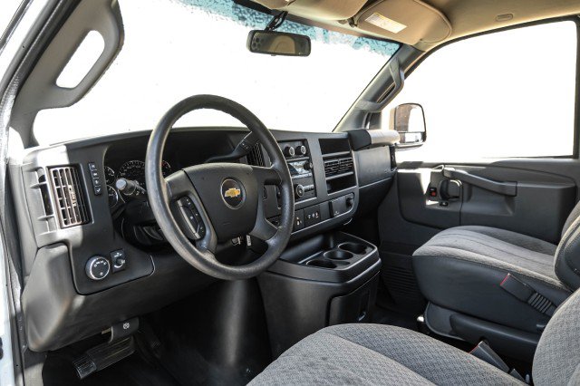 Used 2020 Chevrolet Express 3500 w/ Driver Convenience Package RWD image 2