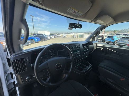 Used 2024 GMC Savana 2500 w/ Driver Convenience Package image 10