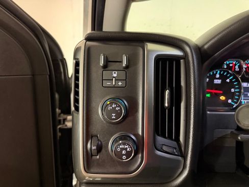 Used 2015 Chevrolet Silverado 2500 LT w/ LT Convenience Package AWD/4WD image 16